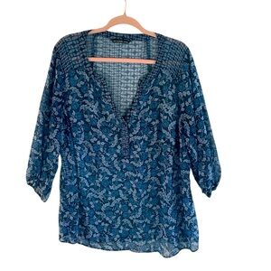 ZAC & RACHEL WOMAN BLUE FLORAL V-NECK SHEAR BLOUSE 3/4 SLEEVE SIZE 1X